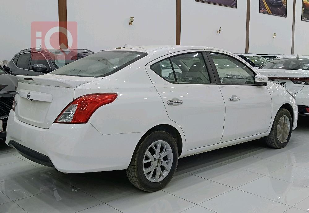 Nissan Sunny